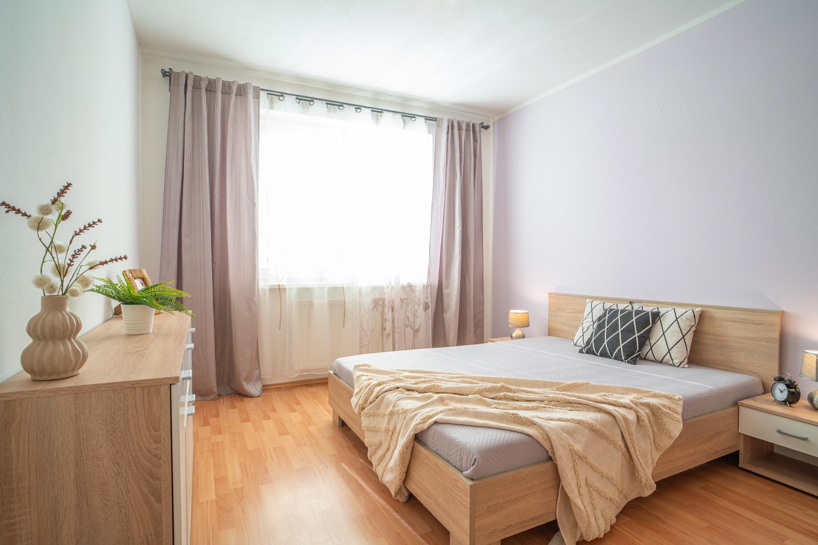 Na prenájom 2-izbový byt v tichej časti centra Malaciek