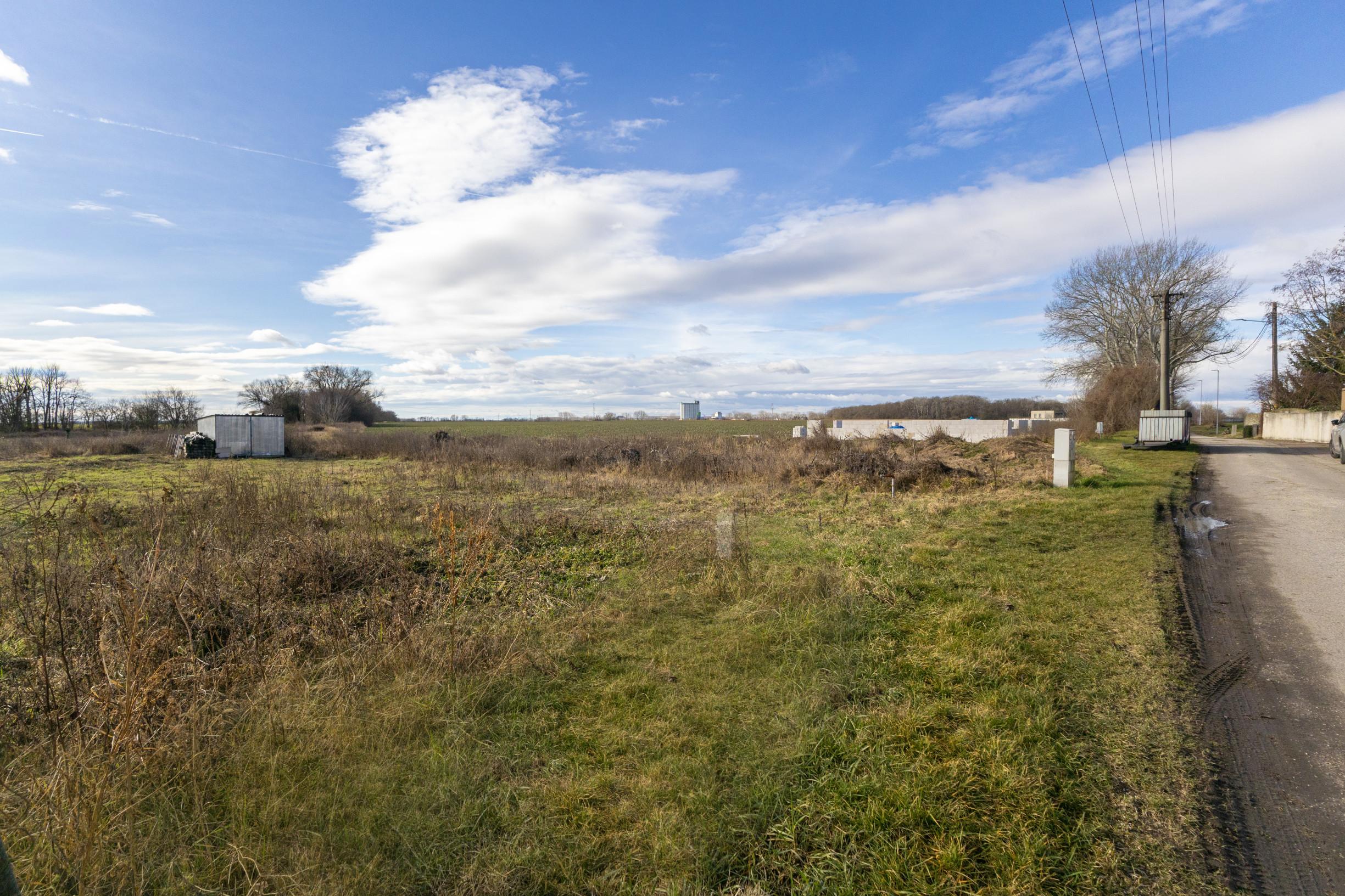 Na predaj stavebný pozemok v Lehniciach v časti Masníkovo