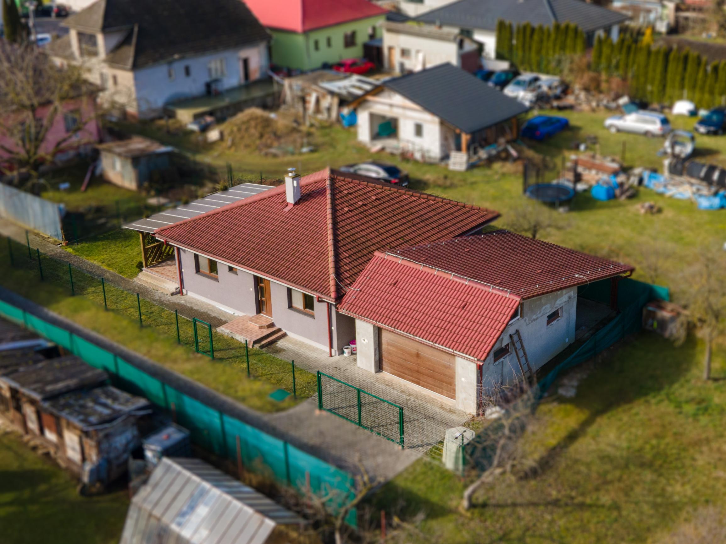 Na predaj 4-izbový dom s dvoma terasami v obci Horné Srnie