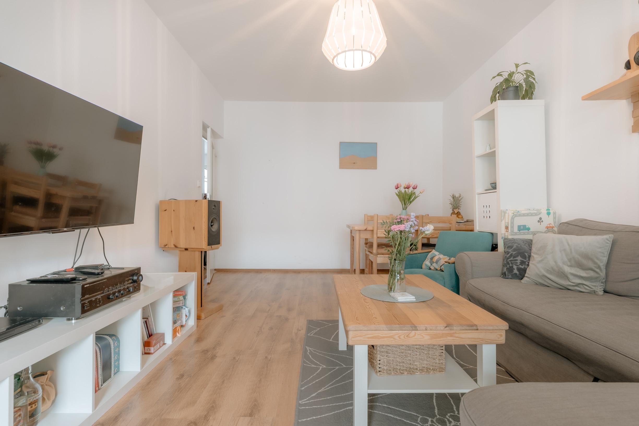 Na prenájom kompletne zariadený 2-izbový byt v centre Martina