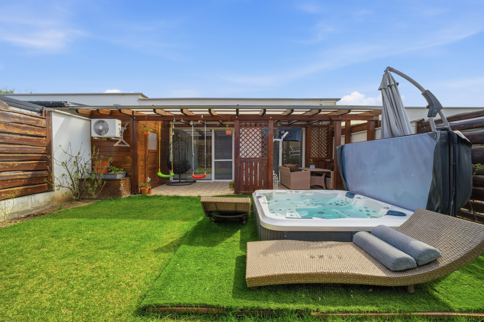 Na predaj moderný 4-izbový rodinný dom v Cabaj-Čápore