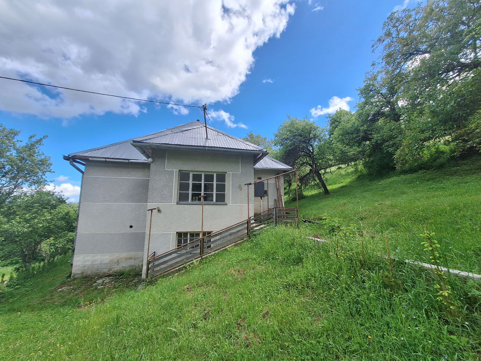 Na predaj dom v lese, blízko mesta Kokava nad Rimavicou