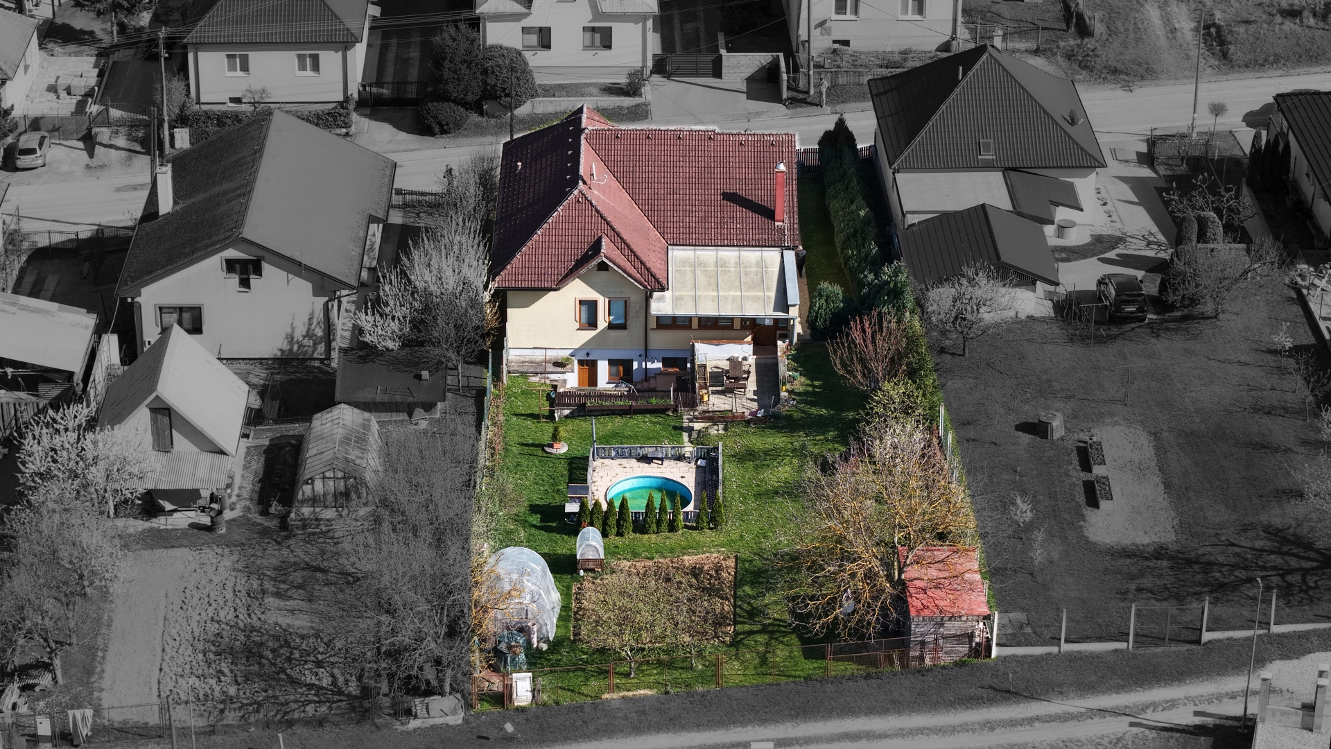 Na predaj dvojgeneračný rodinný dom blízko Bánoviec nad Bebravou