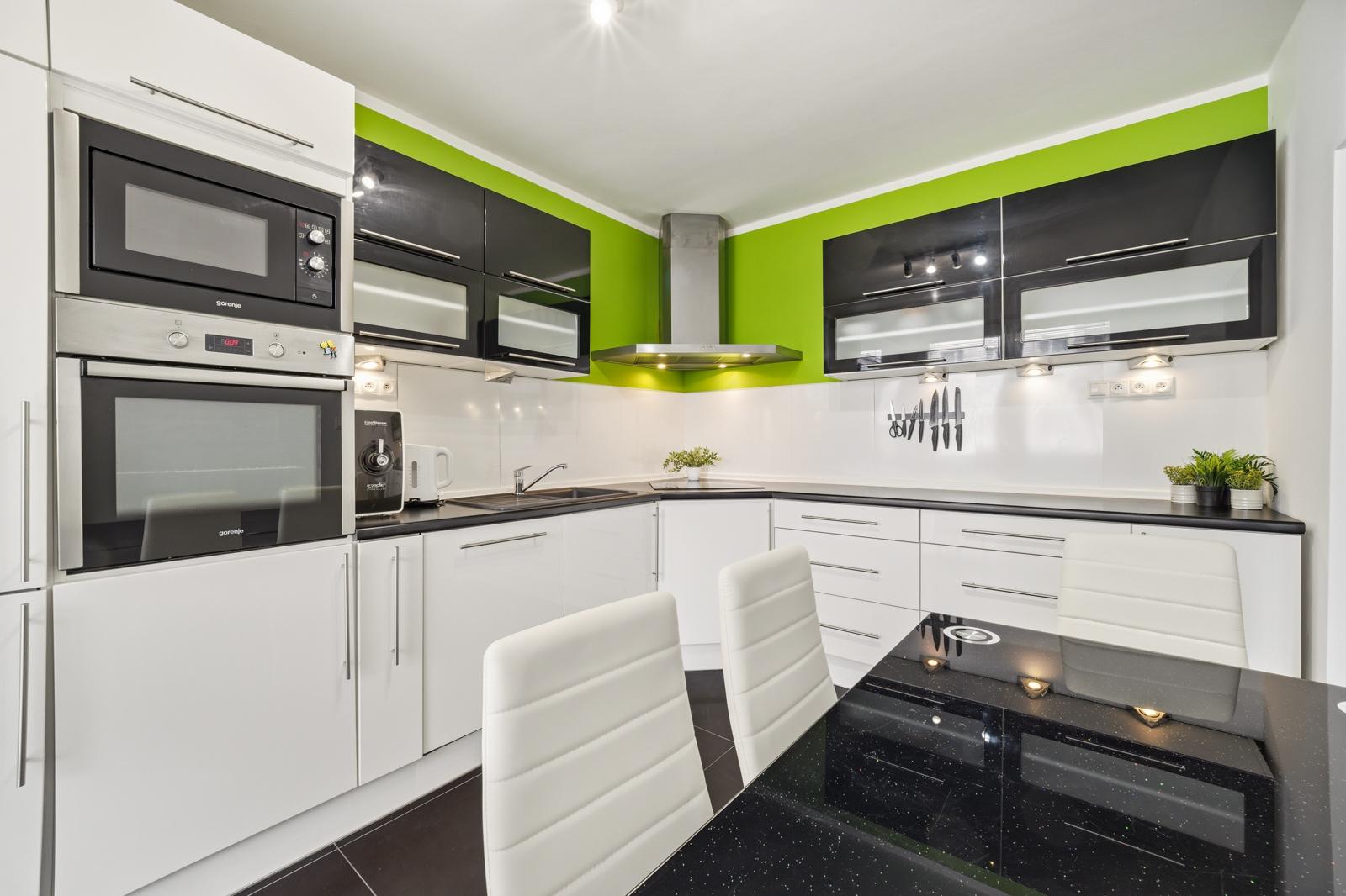 Na prenájom 3-izbový byt s loggiou v Ružinove