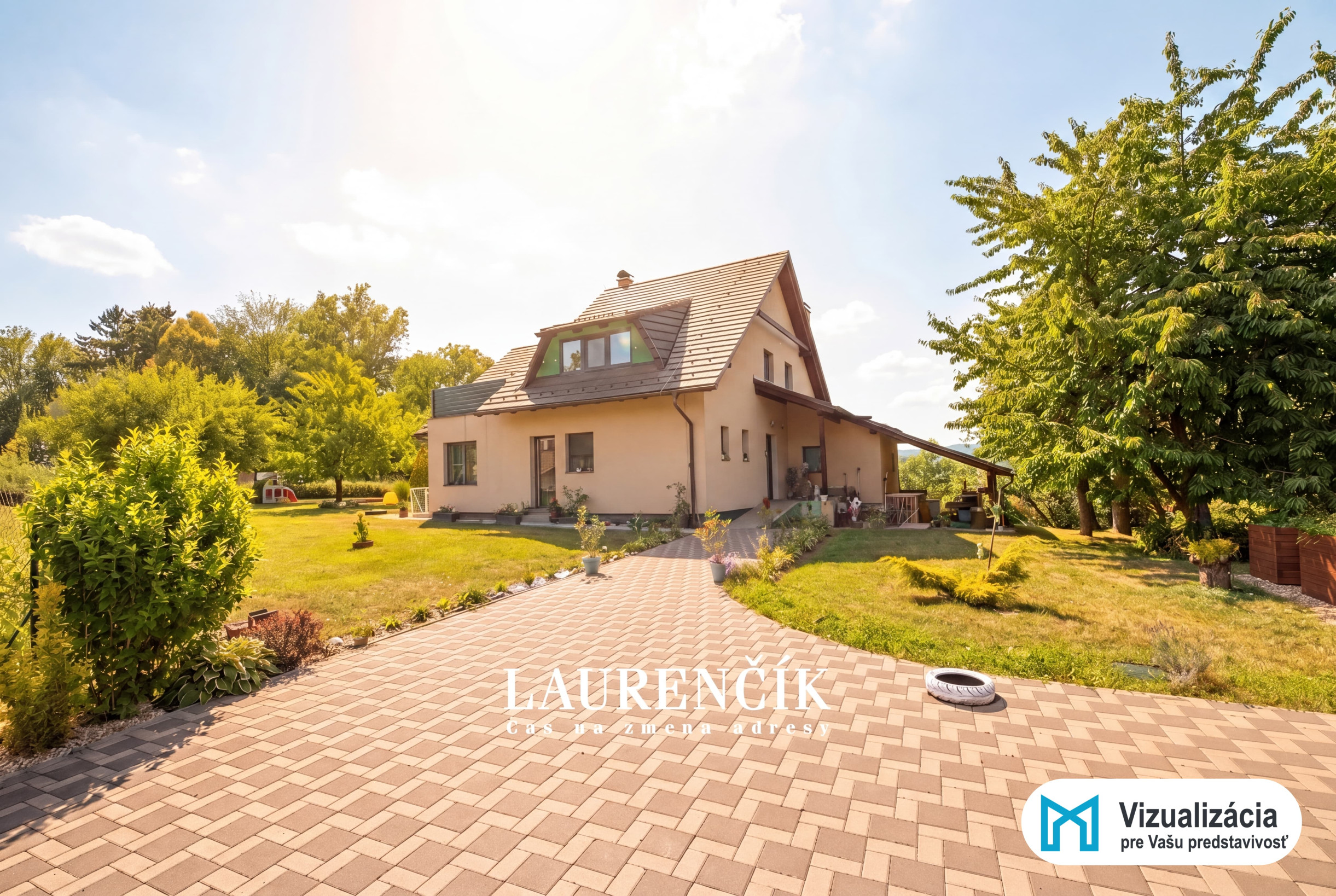 NA PREDAJ | NADŠTANDARTNÝ RODINNÝ DOM S 2533 M² POZEMKOM, PANORAMATICKÝM VÝHĽADOM A DVOJGARÁŽOU | ILAVA-KLOBUŠICE