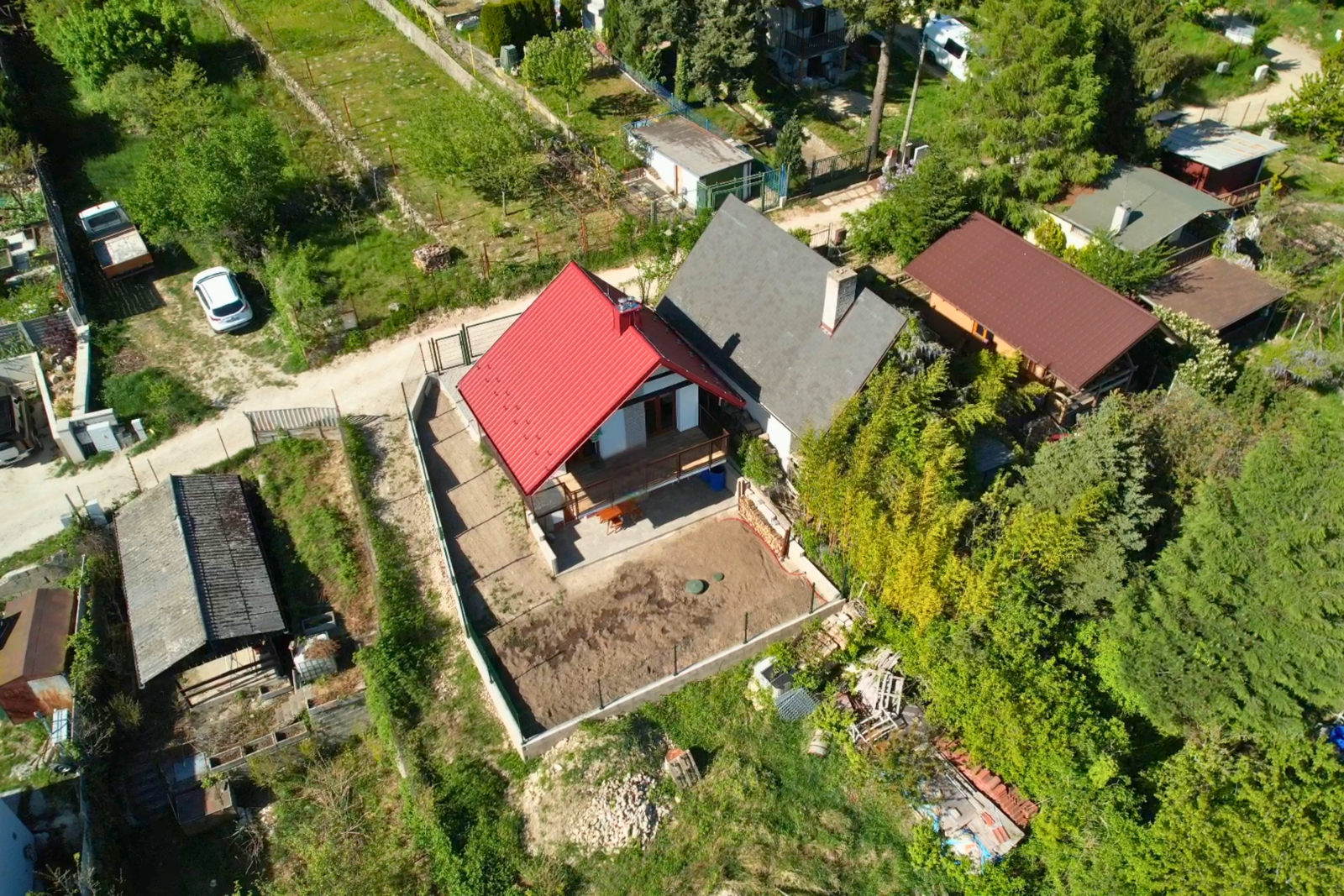Na predaj chata s panoramatickým výhľadom na Bratislavu