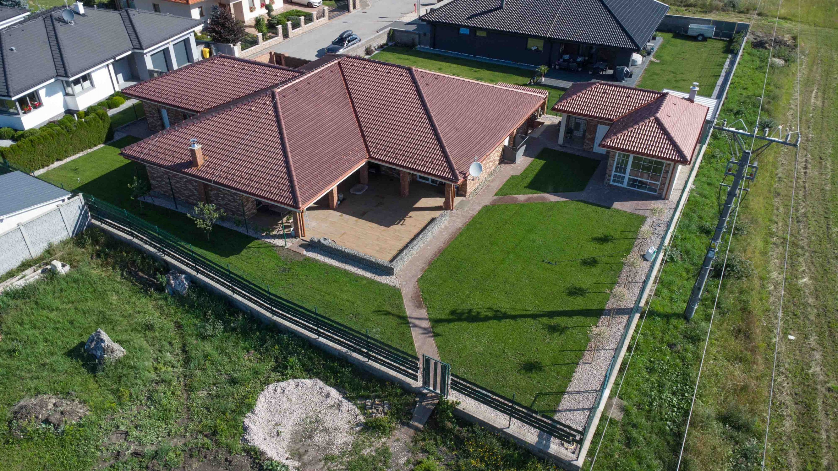 Na predaj luxusný rodinný dom vo Veľkom Slavkove – Panoráma