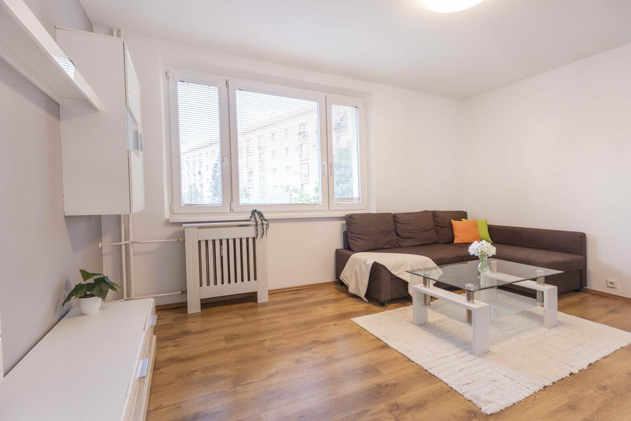 Na prenájom utulný 2-izbový byt, Bratislava – Nové Mesto