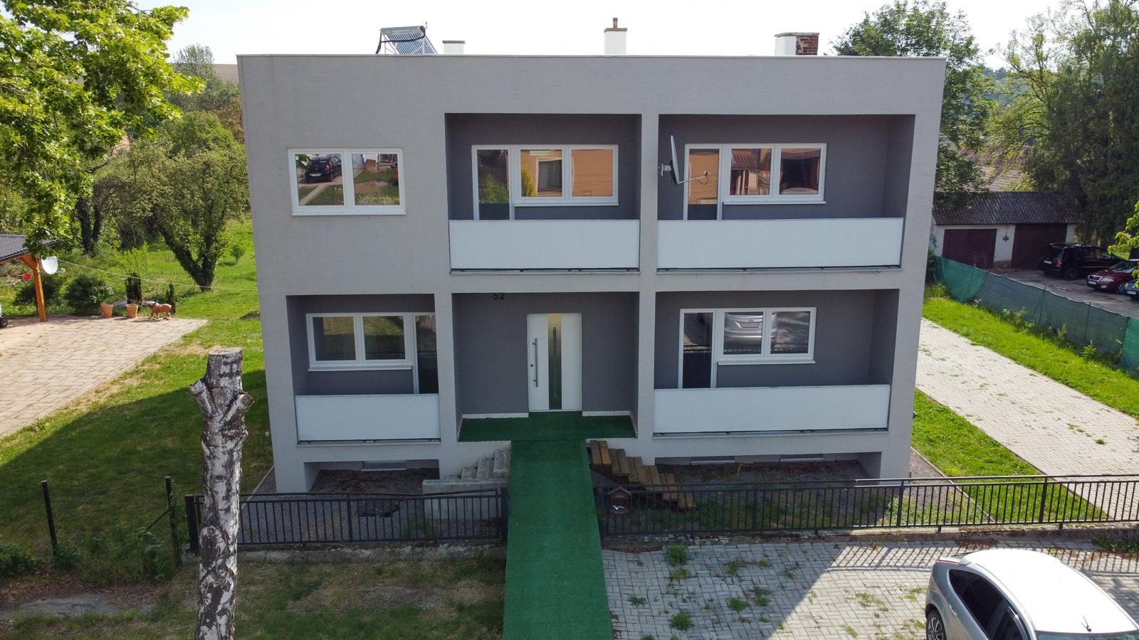 Na predaj rodinný dom s 10 ubytovacími jednotkami v obci Bardoňovo