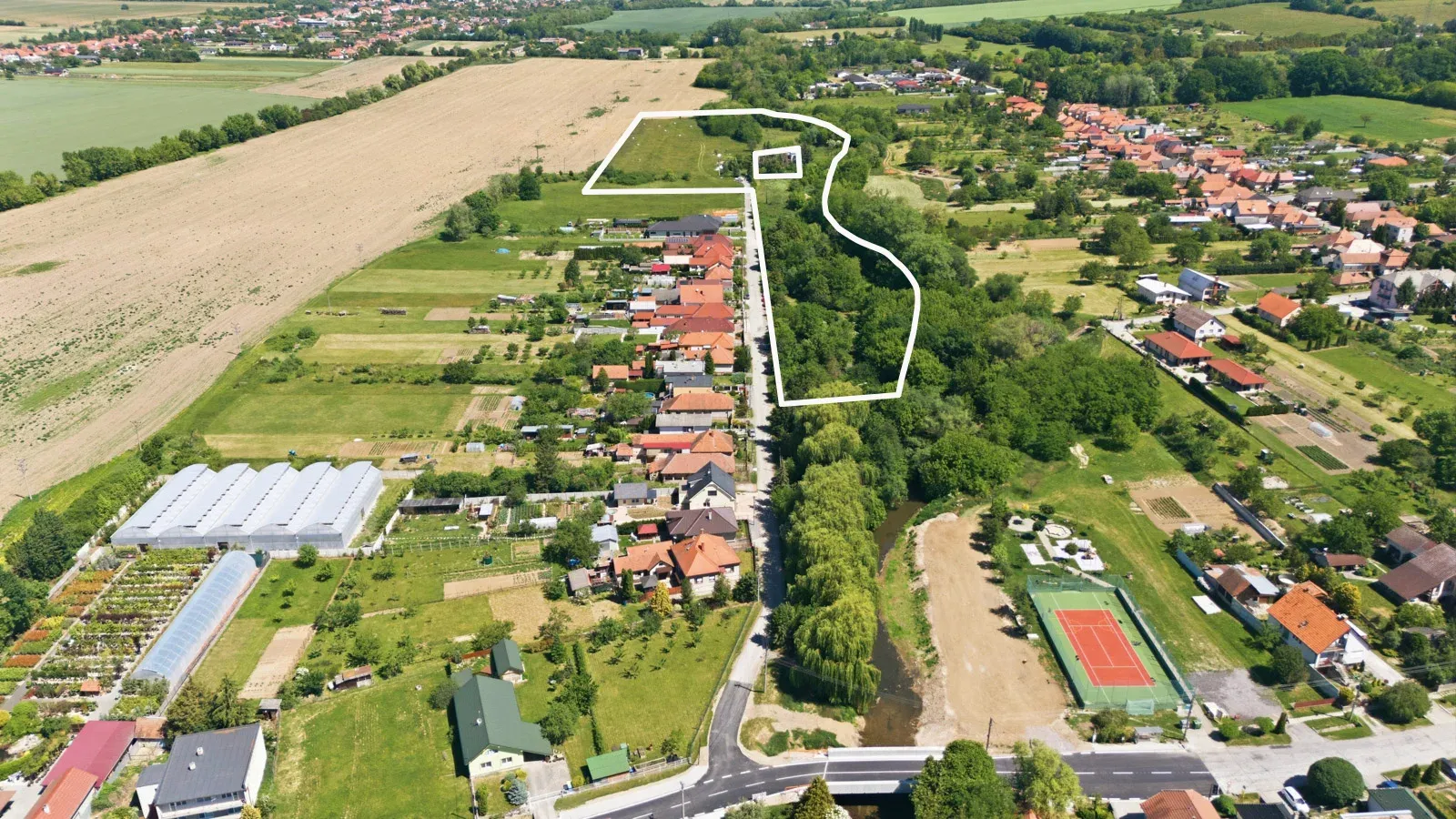 Na predaj investičný pozemok vo Vieske nad Žitavou