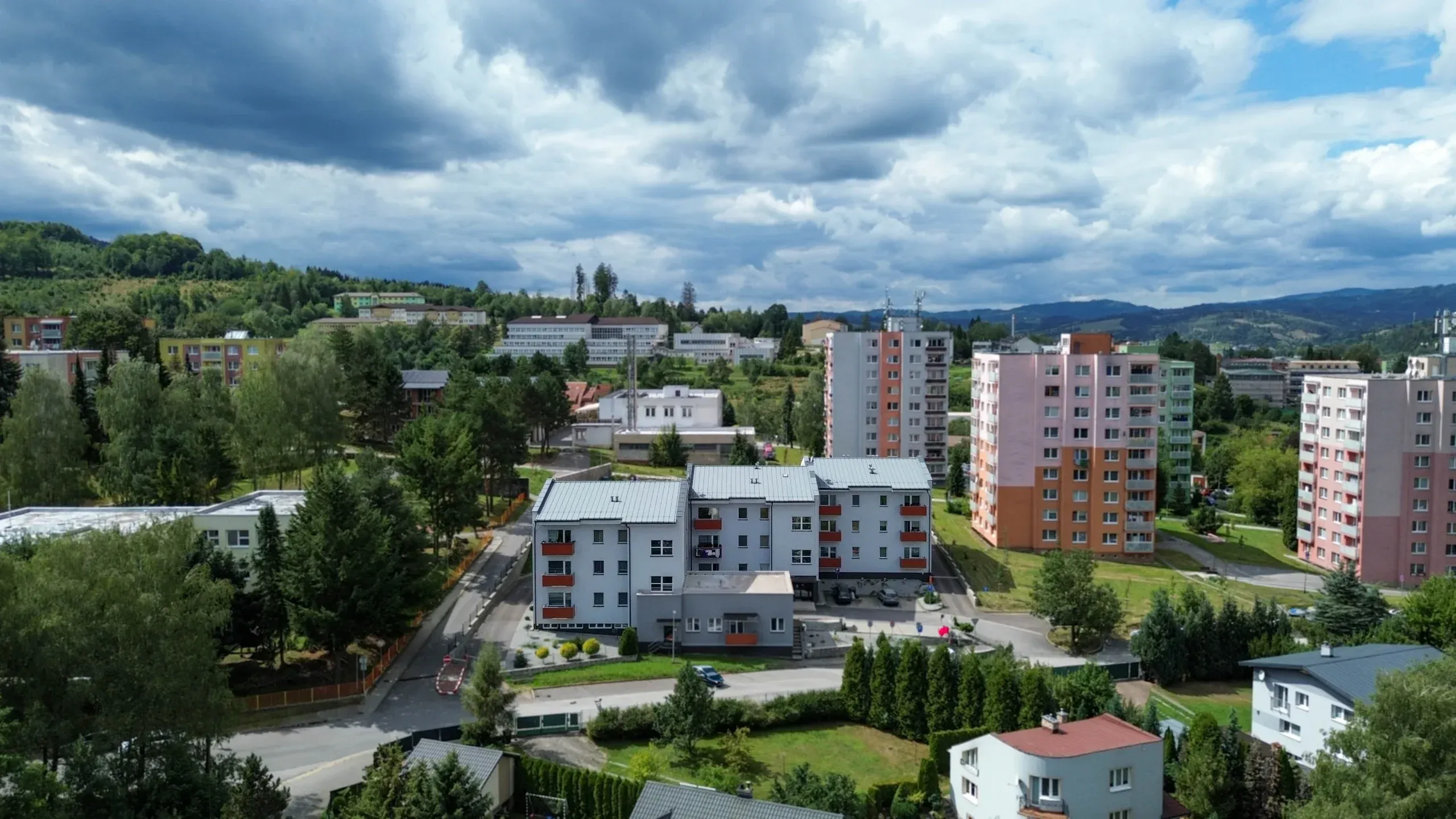 Na prenájom kompletne zrekonštruovaný 1-izbový byt v Čadci