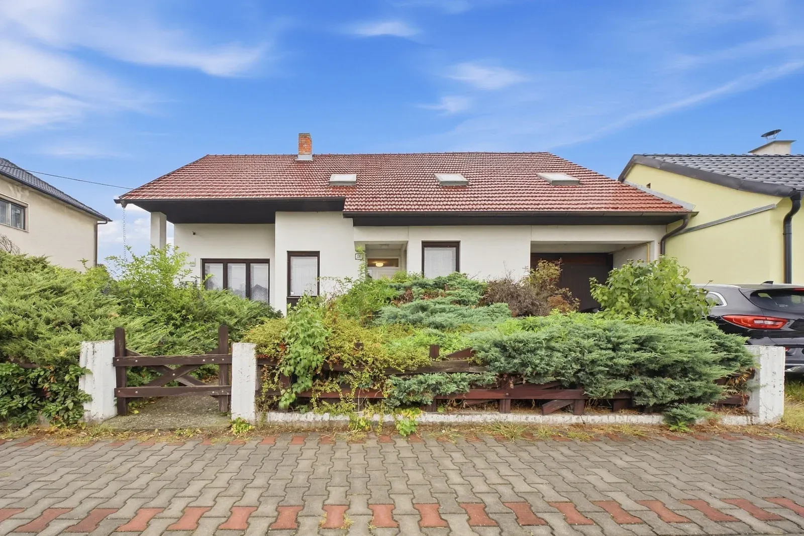 Na predaj 6-izbový rodinný dom v obci Čáry