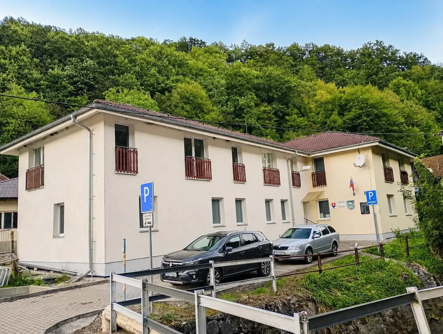 Na predaj 3-izbový byt v podhorskej obci Omastiná (okres Bánovce nad Bebravou)