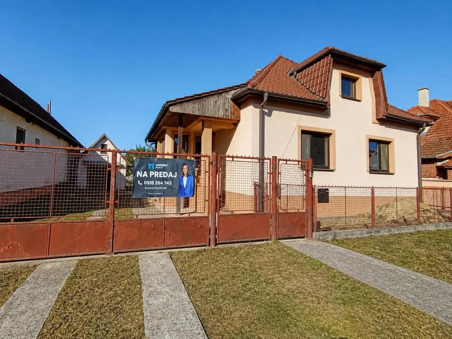 Na predaj priestranný 6-izbový rodinný dom po kompletnej rekonštrukcii v Skačanoch